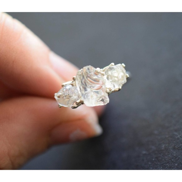 alternative raw diamond engagement ring raw crystal size 4 5 6 7 8 8 9 1… - Picture 4 of 5